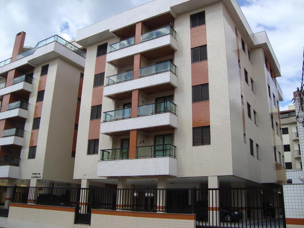 Apartamento Asturias Ubatuba Bagian luar foto